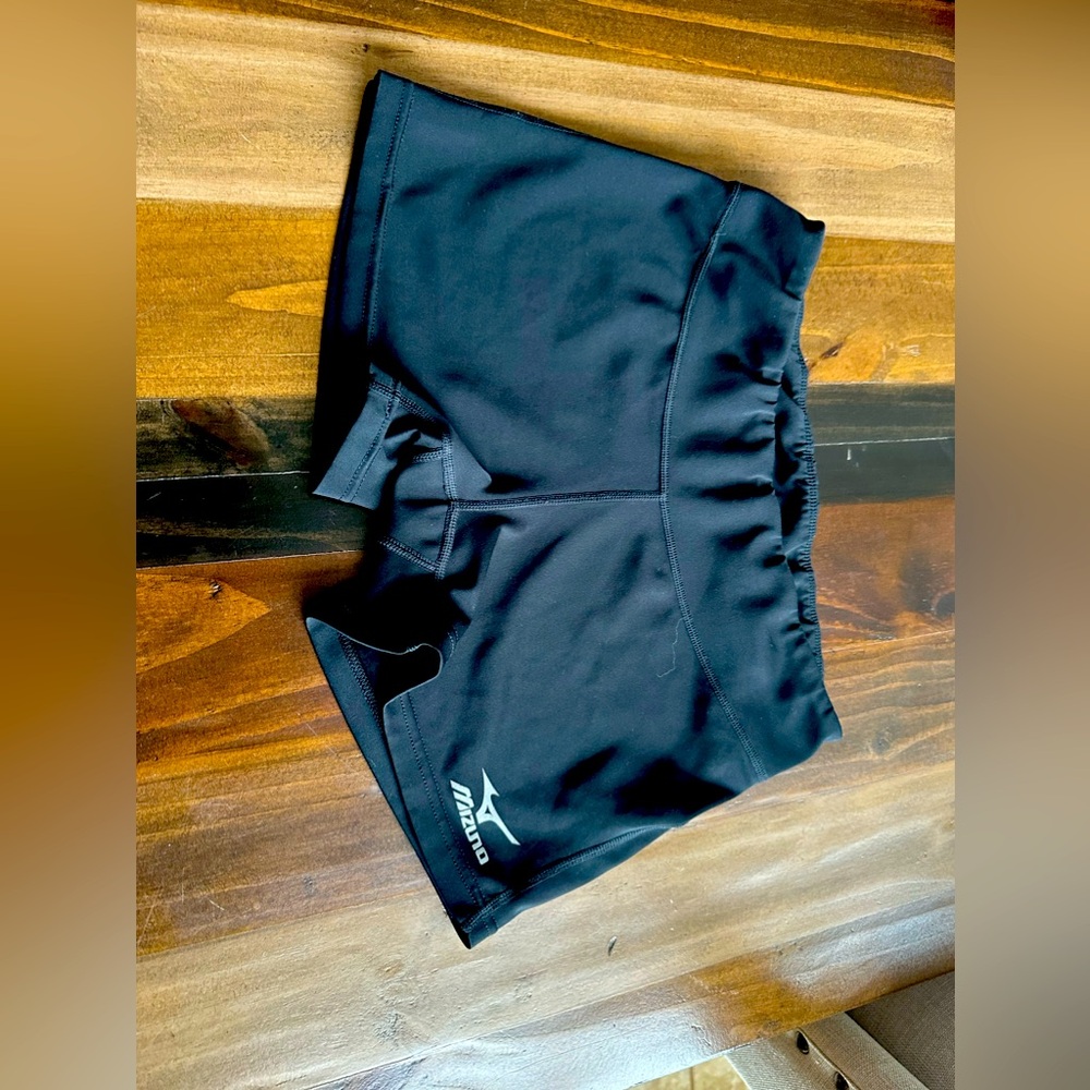Mizuno shorts only worn a couple times for volleyball ball